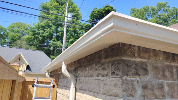 Seamless Gutter Installation